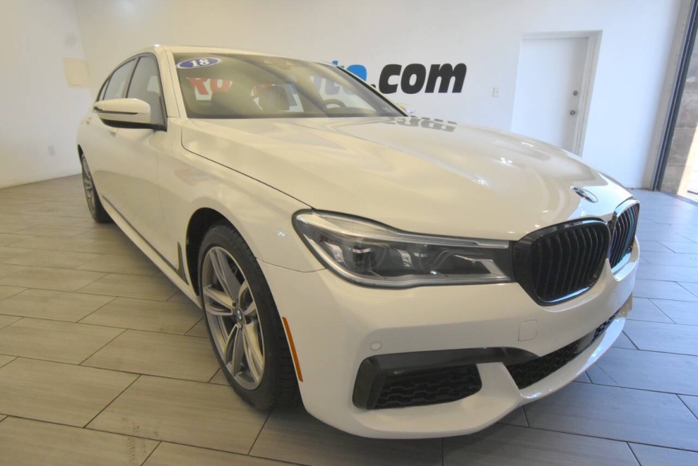 2018 BMW 7 Series 750i xDrive AWD 4dr Sedan, White, Mileage: 88,967 - photo 6