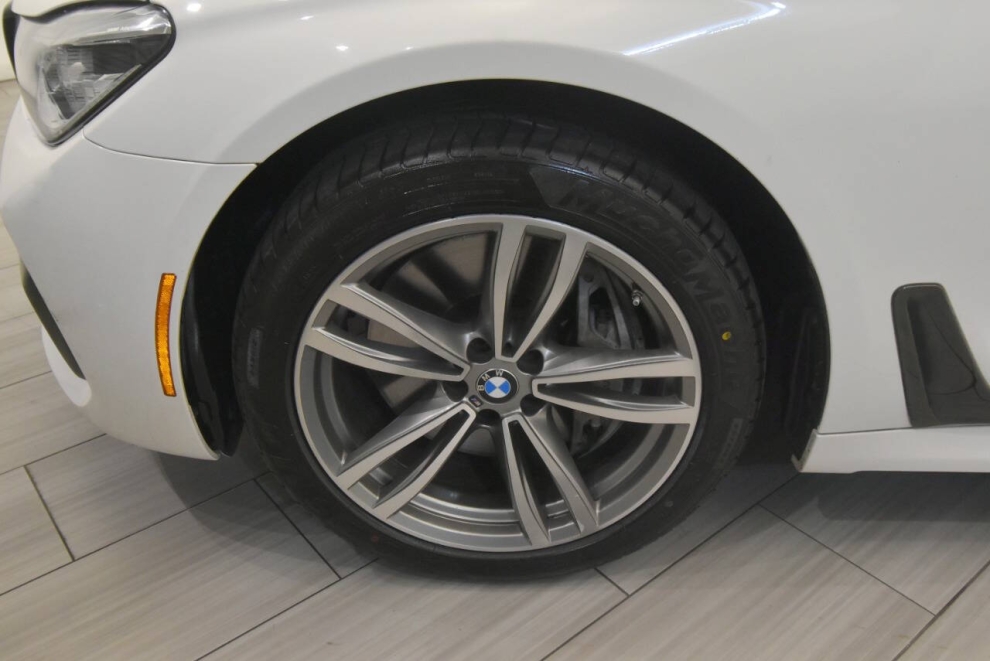 2018 BMW 7 Series 750i xDrive AWD 4dr Sedan, White, Mileage: 88,967 - photo 8