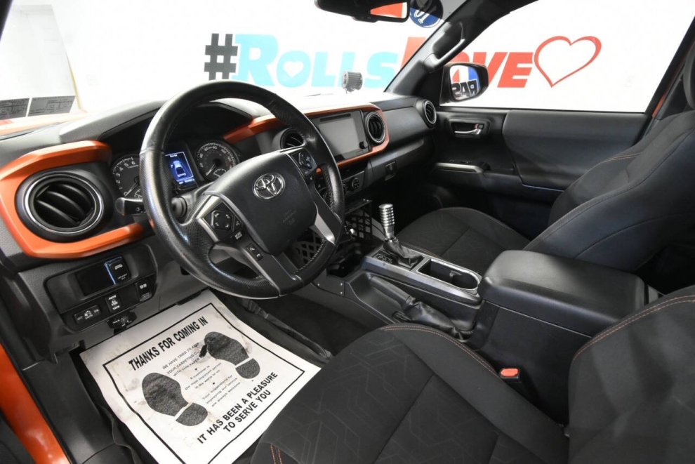 2016 Toyota Tacoma TRD Off Road 4x4 4dr Double Cab 5.0 ft SB 6A, Orange, Mileage: 105,000 - photo 11