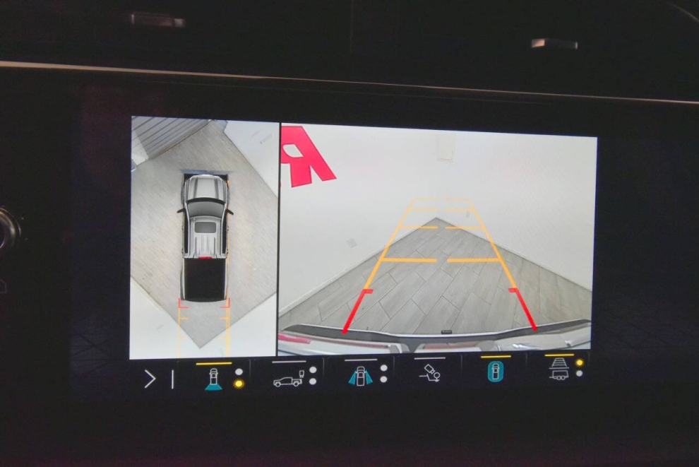 2023 GMC Sierra 1500 AT4 4x4 4dr Crew Cab 5.8 ft. SB, White, Mileage: 71,761 - photo 23