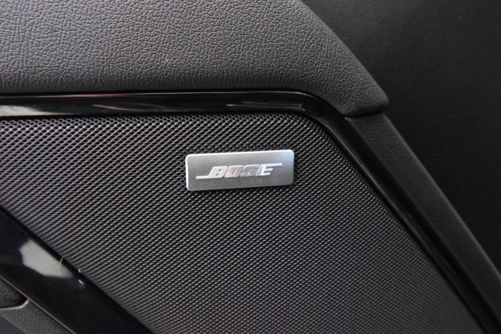 2023 GMC Sierra 1500 AT4 4x4 4dr Crew Cab 5.8 ft. SB, White, Mileage: 71,761 - photo 33