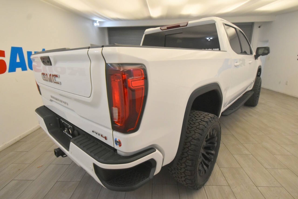 2023 GMC Sierra 1500 AT4 4x4 4dr Crew Cab 5.8 ft. SB, White, Mileage: 71,761 - photo 4