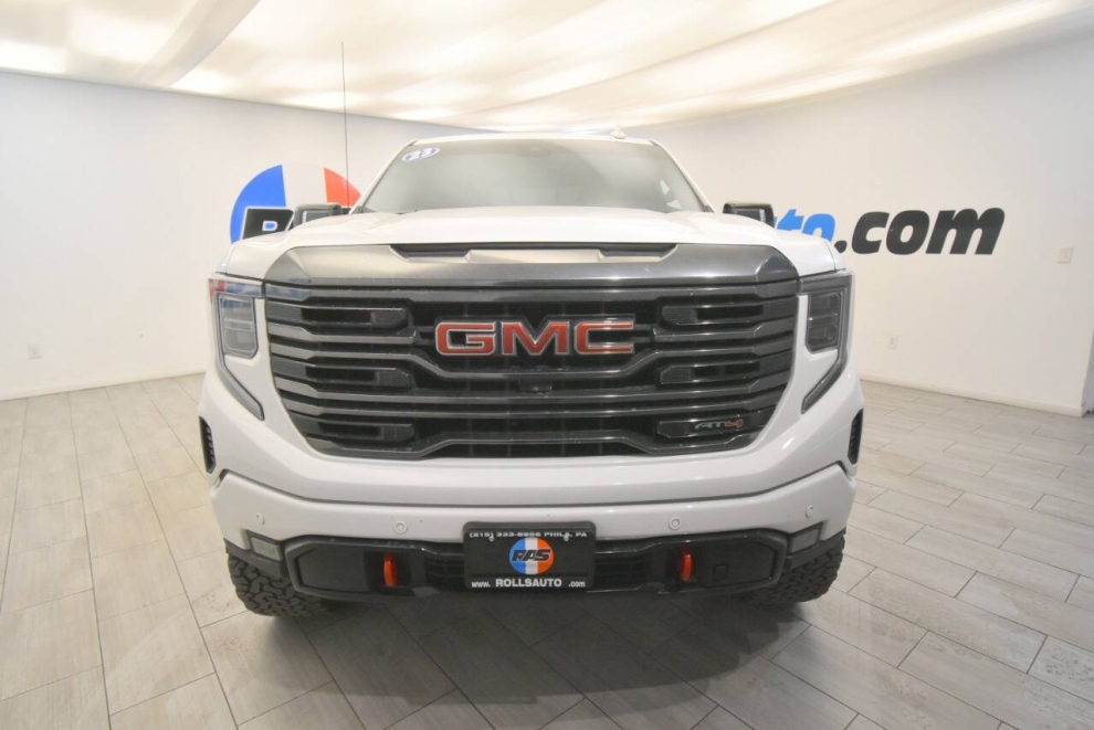 2023 GMC Sierra 1500 AT4 4x4 4dr Crew Cab 5.8 ft. SB, White, Mileage: 71,761 - photo 7