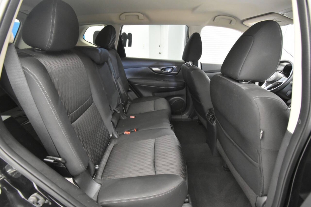 2019 Nissan Rogue SV AWD 4dr Crossover, Black, Mileage: 89,091 - photo 15