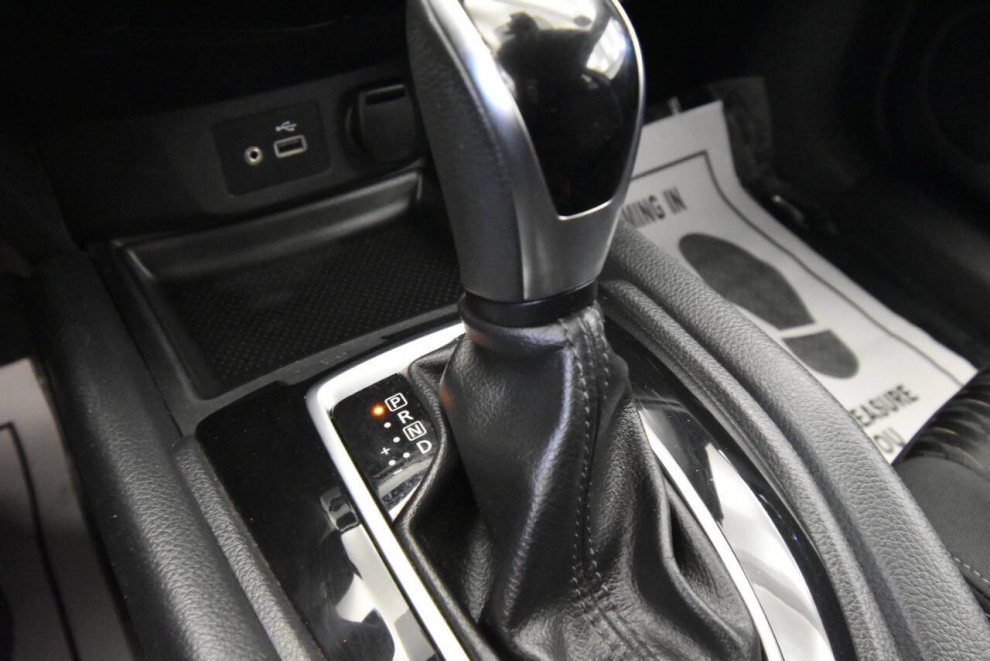 2019 Nissan Rogue SV AWD 4dr Crossover, Black, Mileage: 89,091 - photo 18