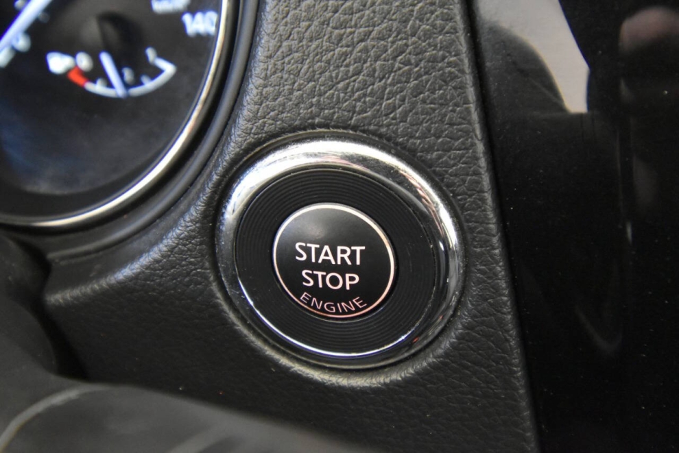 2019 Nissan Rogue SV AWD 4dr Crossover, Black, Mileage: 89,091 - photo 23