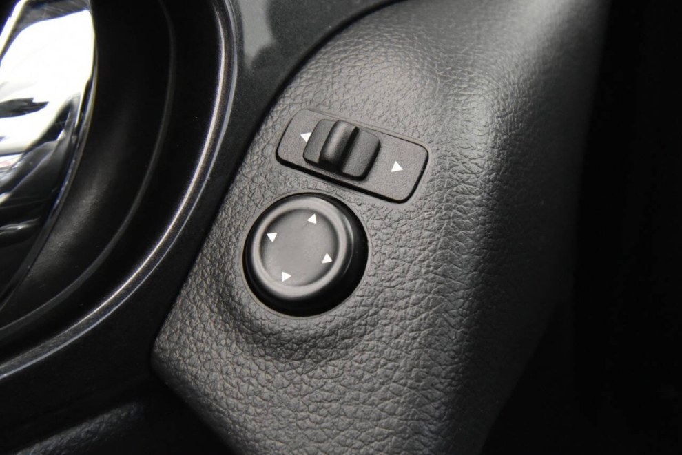 2019 Nissan Rogue SV AWD 4dr Crossover, Black, Mileage: 89,091 - photo 30