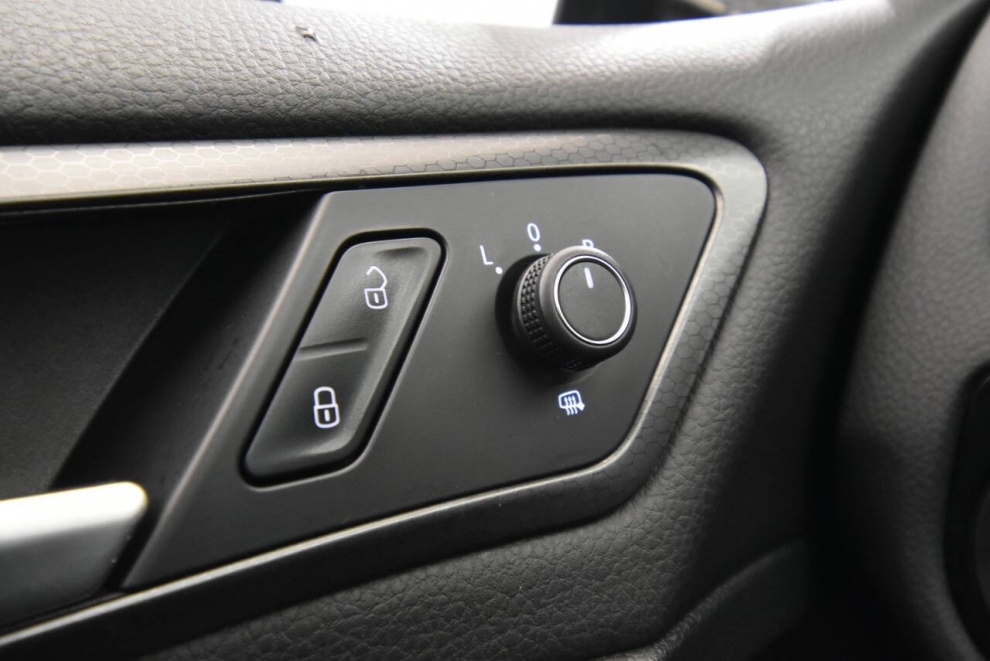 2020 Volkswagen Golf GTI Autobahn 4dr Hatchback 7A, White, Mileage: 83,231 - photo 27