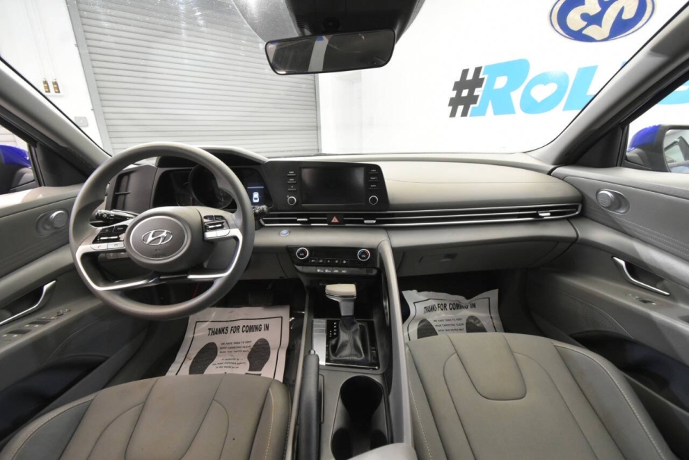 2023 Hyundai Elantra, Azul, Mileage: 52,233 - photo 16