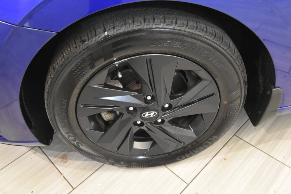 2023 Hyundai Elantra, Azul, Mileage: 52,233 - photo 9