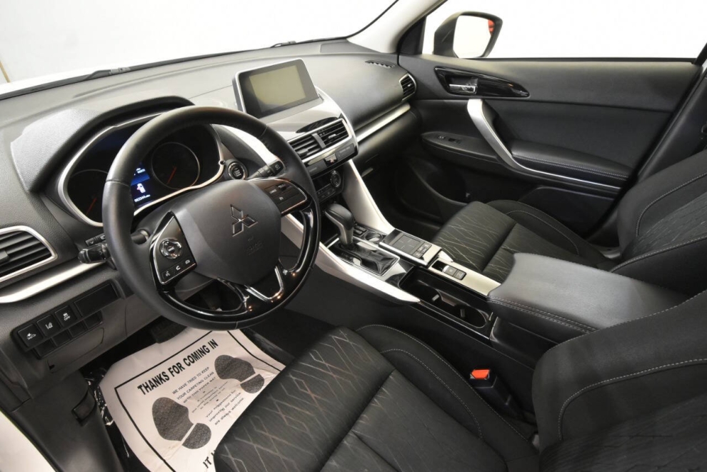 2020 Mitsubishi Eclipse Cross SE 4dr Crossover, White, Mileage: 63,335 - photo 11