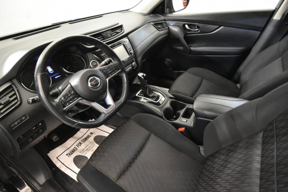 2018 Nissan Rogue SV AWD 4dr Crossover, Black, Mileage: 70,569 - photo 11