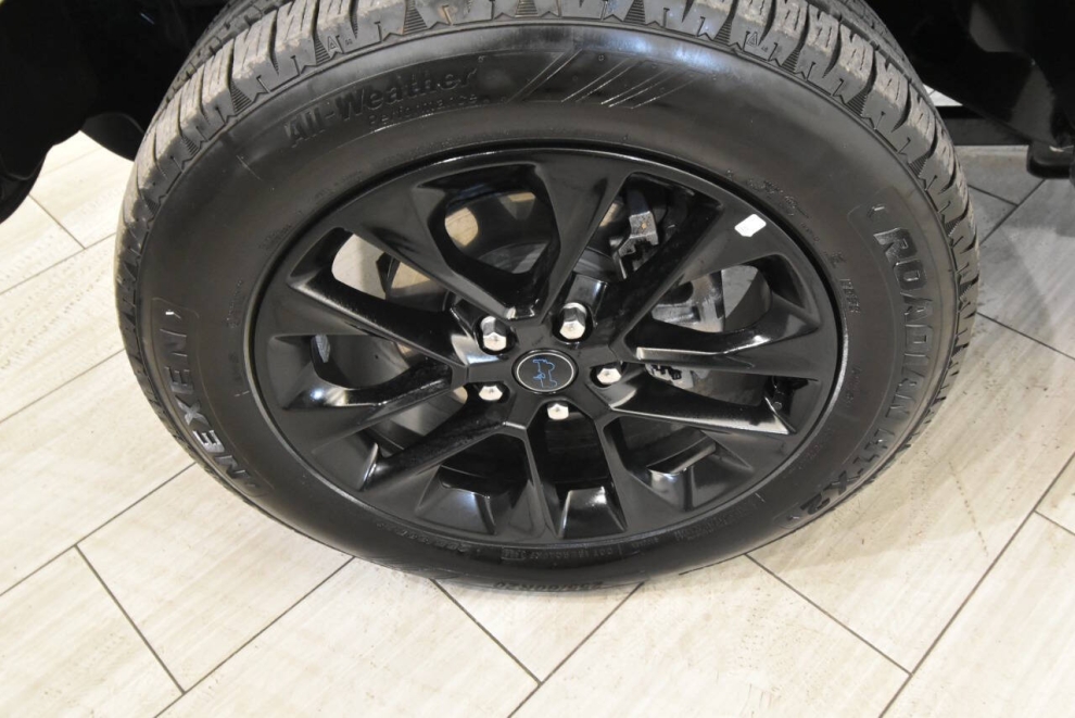 2025 Jeep Wrangler Sahara 4xe 4x4 4dr SUV, Negro, Mileage: 13,079 - photo 9