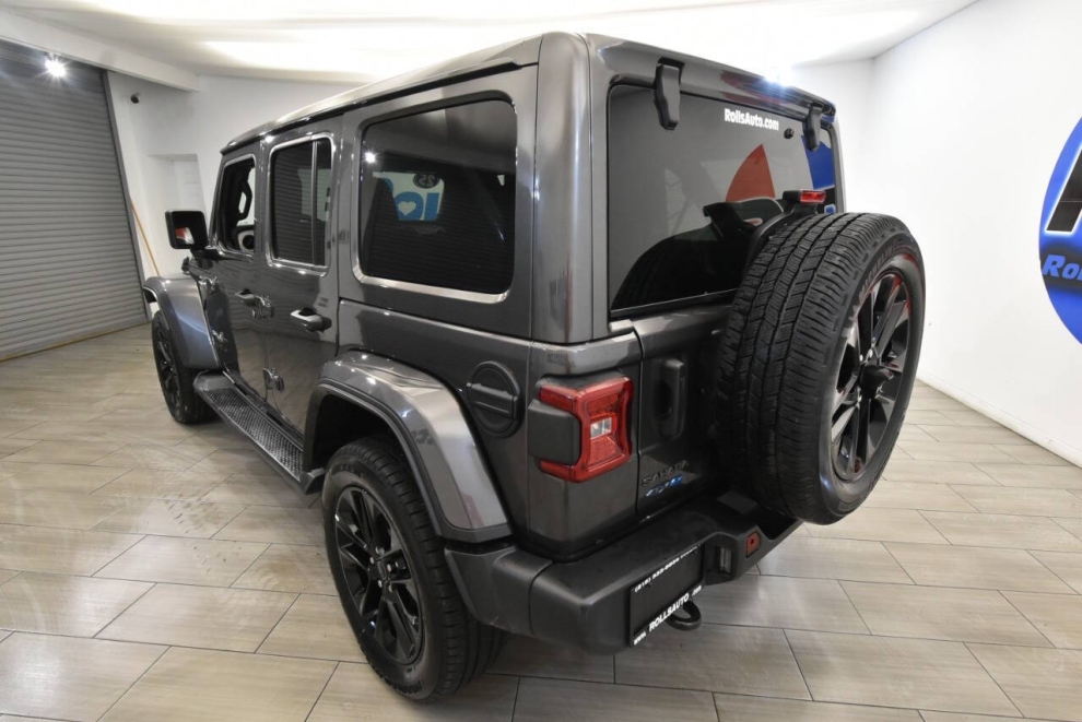 2025 Jeep Wrangler Sahara 4xe 4x4 4dr SUV, Gris, Mileage: 15,069 - photo 2