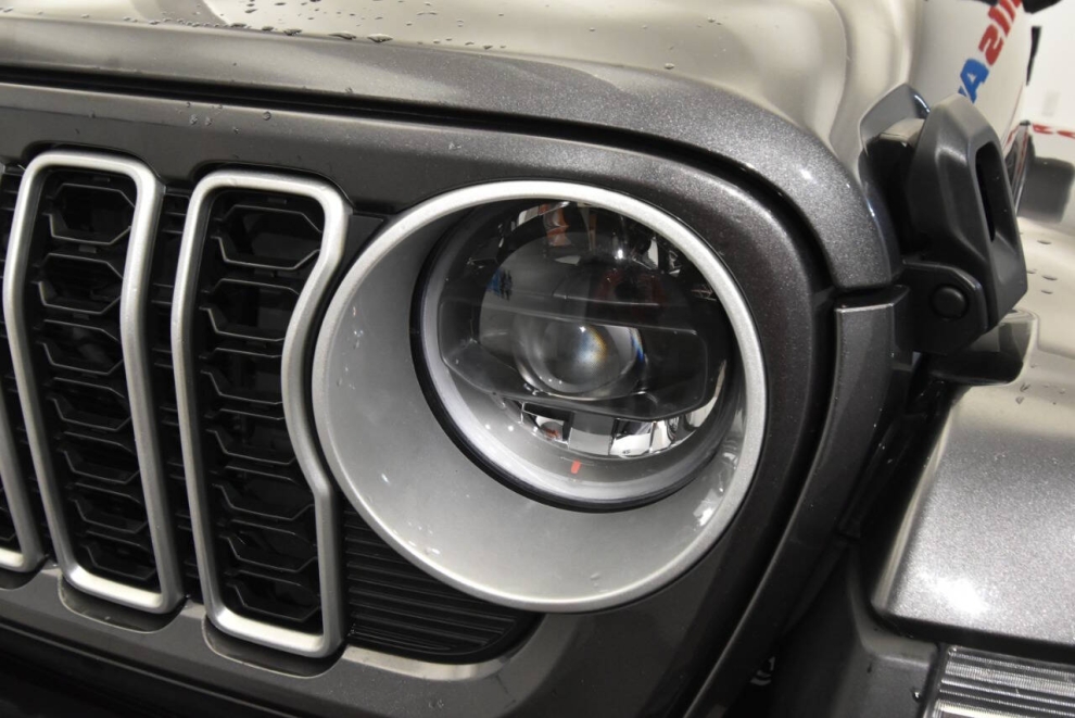 2025 Jeep Wrangler Sahara 4xe 4x4 4dr SUV, Gris, Mileage: 15,069 - photo 8