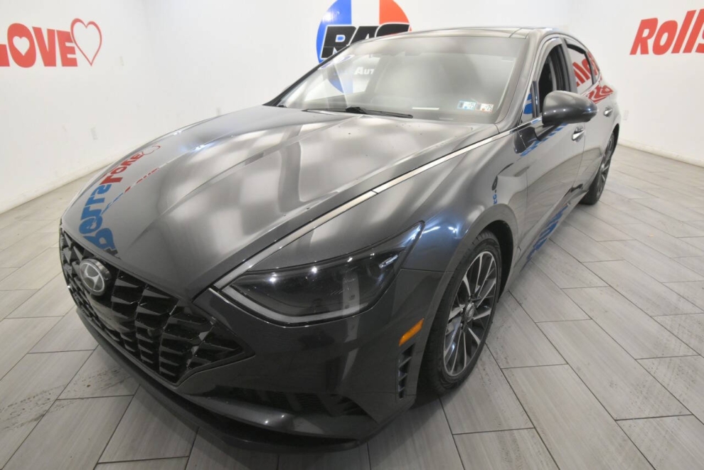 2020 Hyundai Sonata Limited 4dr Sedan, Gris, Mileage: 43,767 