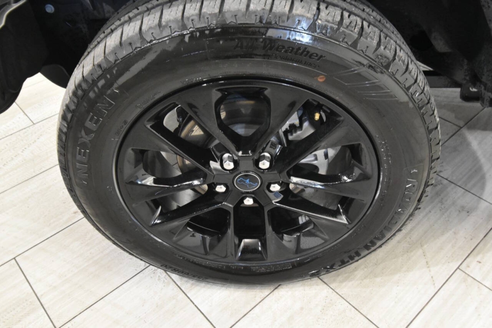 2025 Jeep Wrangler Sahara 4xe 4x4 4dr SUV, Negro, Mileage: 16,920 - photo 9