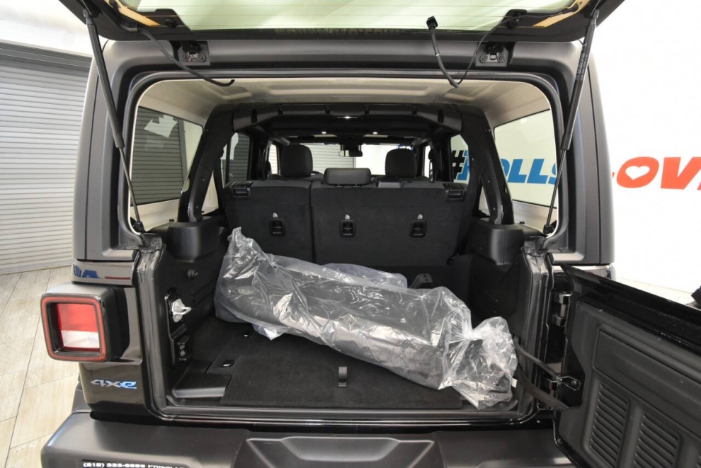 2025 Jeep Wrangler Willys 4xe 4x4 4dr SUV, Negro, Mileage: 11,546 - photo 29