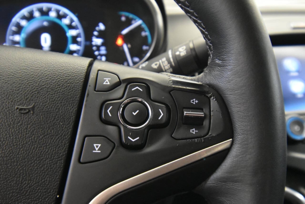 2015 Buick LaCrosse Base 4dr Sedan, Gray, Mileage: 52,882 - photo 25