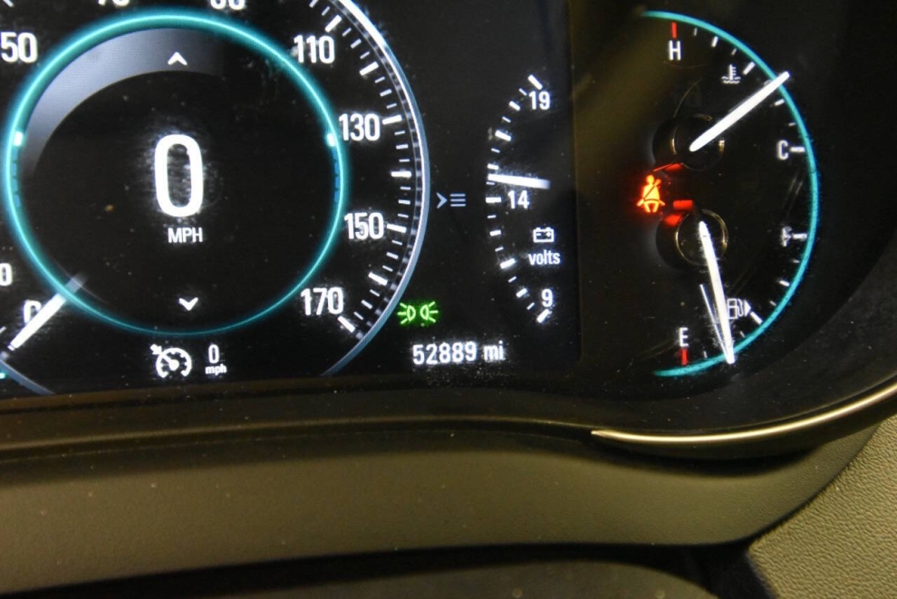 2015 Buick LaCrosse Base 4dr Sedan, Gray, Mileage: 52,882 - photo 26