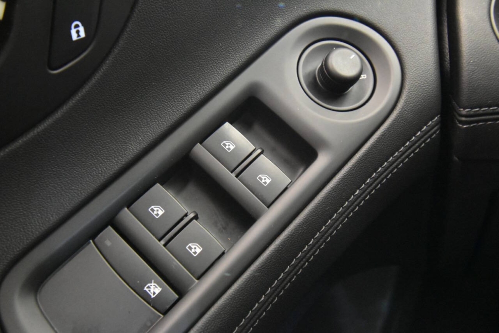 2015 Buick LaCrosse Base 4dr Sedan, Gray, Mileage: 52,882 - photo 28