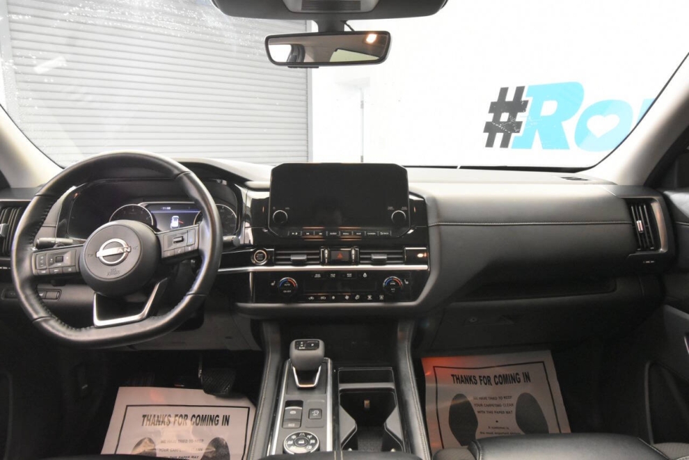 2024 Nissan Pathfinder SL AWD 4dr SUV, Negro, Mileage: 66,103 - photo 20