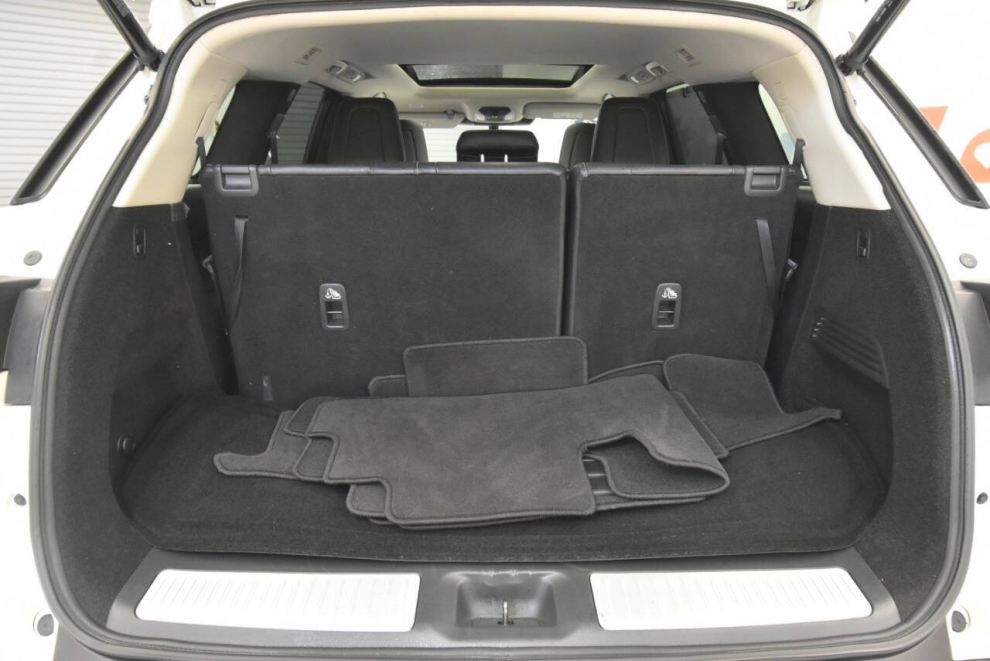 2022 Infiniti QX60 Luxe AWD 4dr SUV, Blanco, Mileage: 63,146 - photo 37