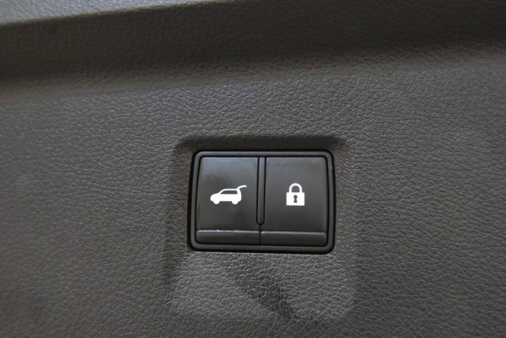 2022 Infiniti QX60 Luxe AWD 4dr SUV, Blanco, Mileage: 63,146 - photo 38