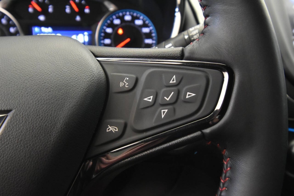 2022 Chevrolet Equinox RS 4x4 4dr SUV, Rojo, Mileage: 33,698 - photo 26