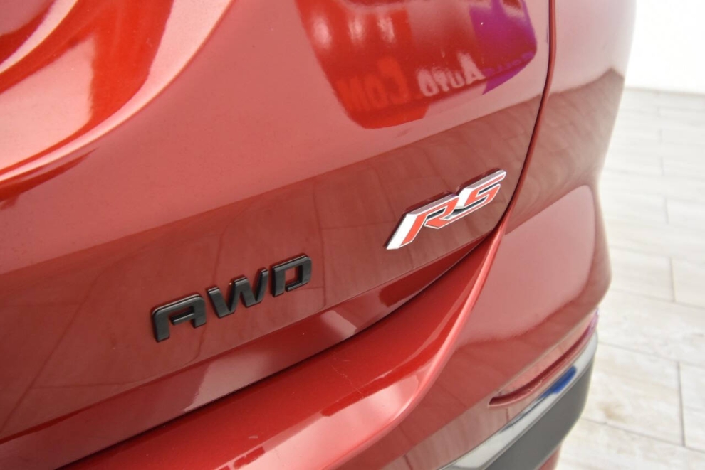 2022 Chevrolet Equinox RS 4x4 4dr SUV, Rojo, Mileage: 33,698 - photo 31