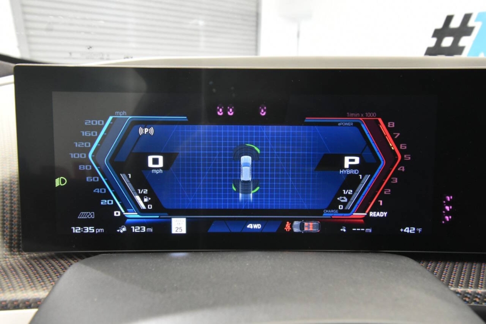 2024 BMW XM Label AWD 4dr Sports Activity Vehicle, Gris, Mileage: 7,258 - photo 32