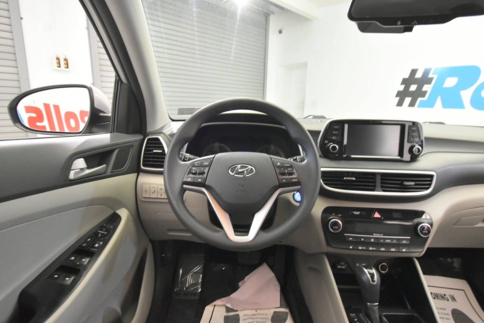 2021 Hyundai Tucson SEL AWD 4dr SUV, Silver, Mileage: 72,654 - photo 25