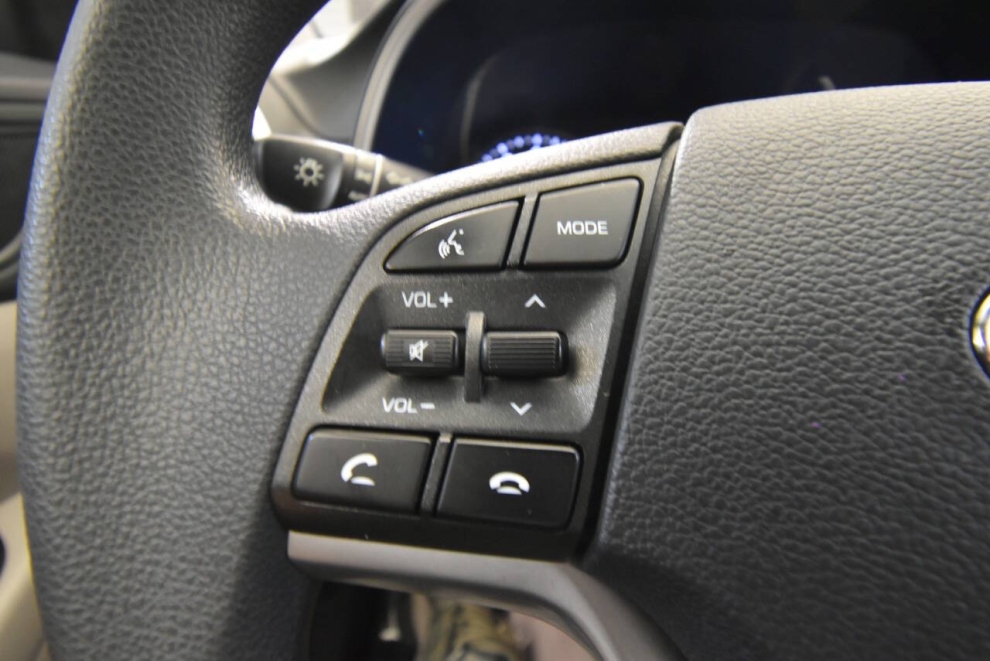 2021 Hyundai Tucson SEL AWD 4dr SUV, Silver, Mileage: 72,654 - photo 31