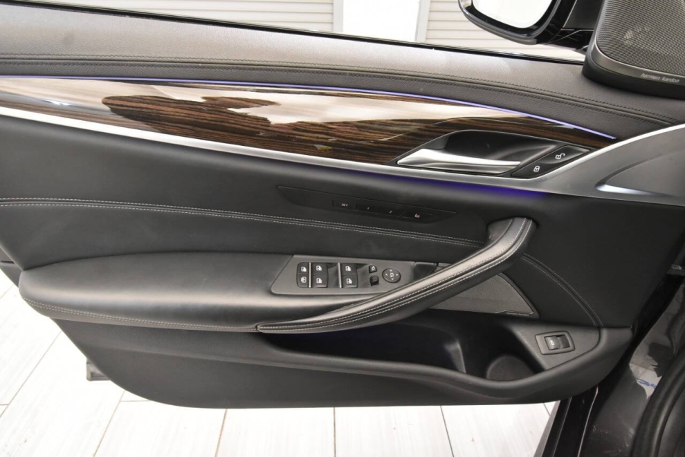 2020 BMW 5 Series M550i xDrive AWD 4dr Sedan, Gray, Mileage: 60,685 - photo 12