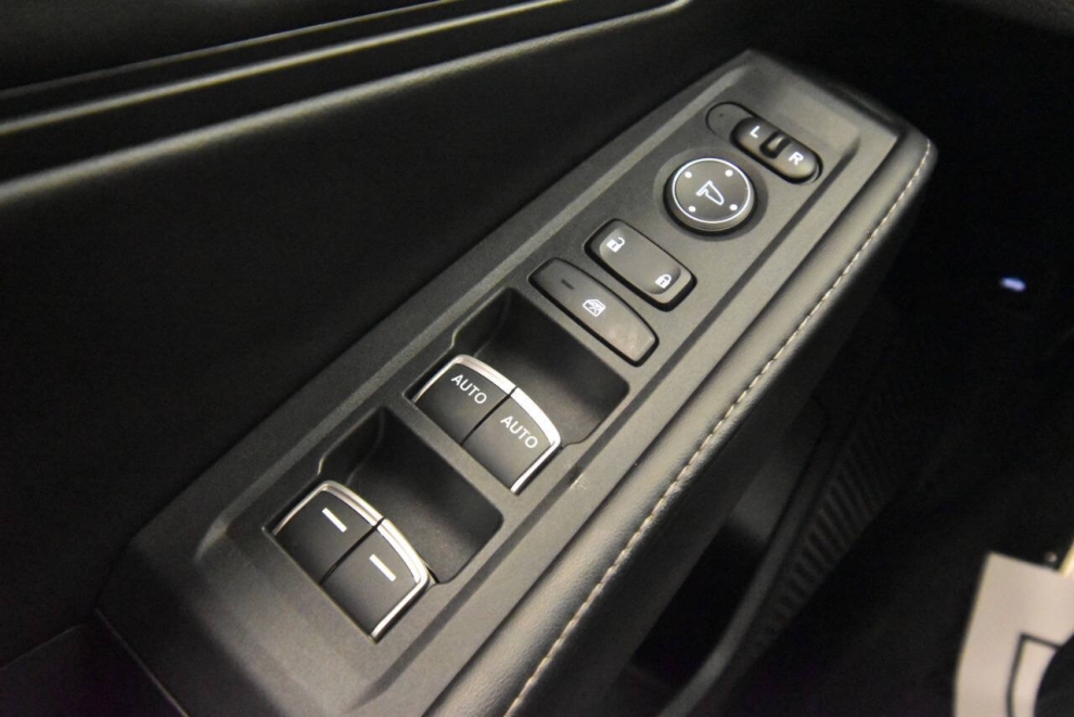 2023 Honda Accord Hybrid Sport 4dr Sedan, Gray, Mileage: 24,363 - photo 29