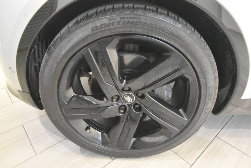 2022 Land Rover Discovery P360 HSE R Dynamic AWD 4dr SUV, Silver, Mileage: 71,428 - photo 10