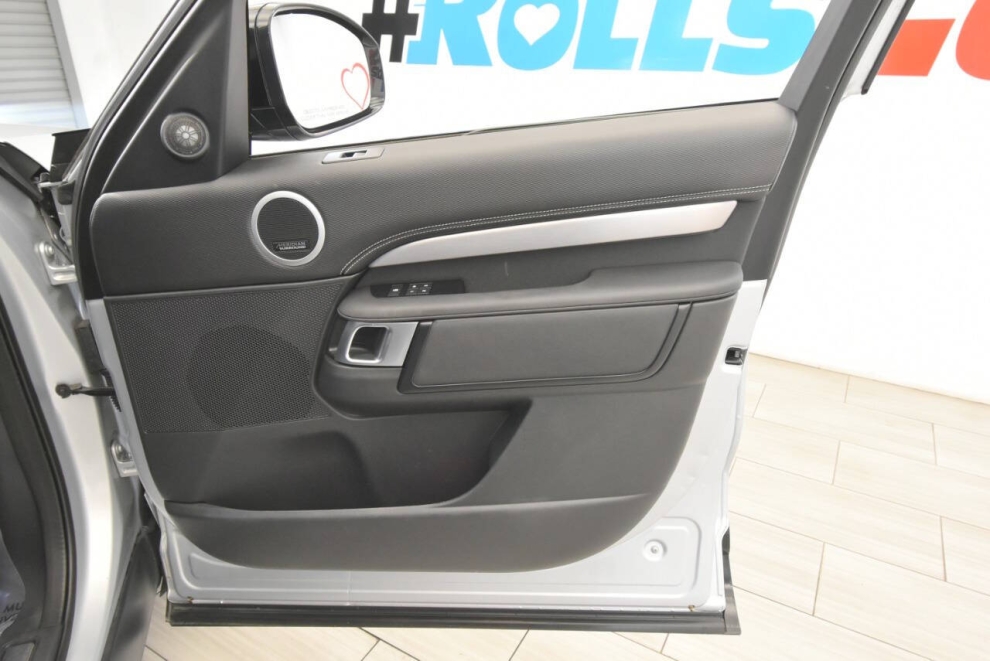 2022 Land Rover Discovery P360 HSE R Dynamic AWD 4dr SUV, Silver, Mileage: 71,428 - photo 20