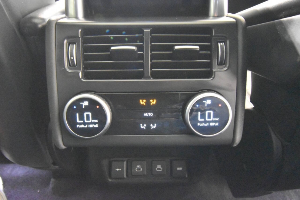 2022 Land Rover Discovery P360 HSE R Dynamic AWD 4dr SUV, Silver, Mileage: 71,428 - photo 24