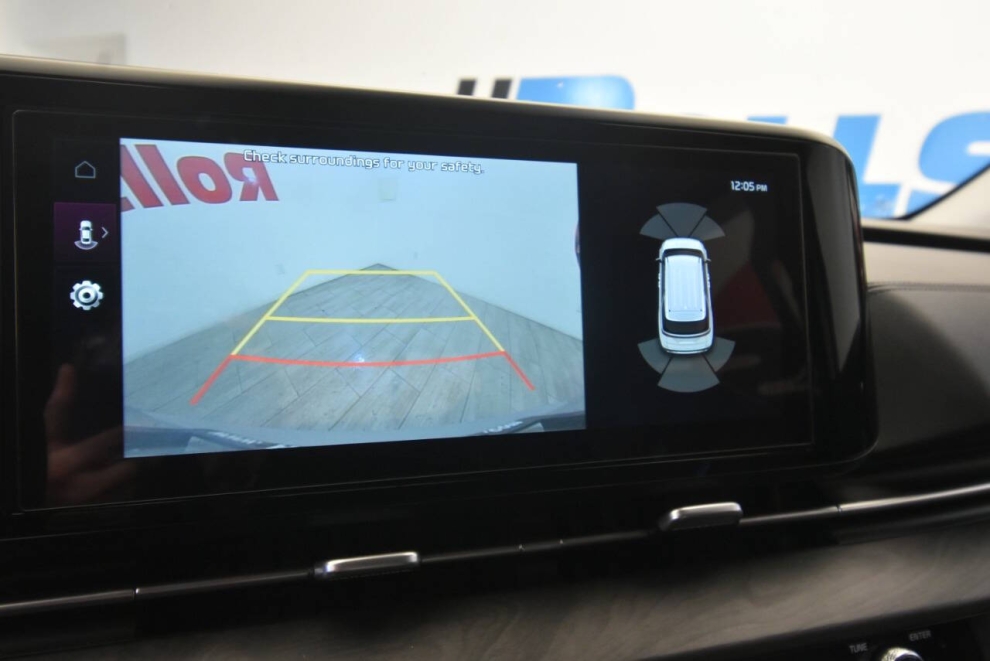 2024 Kia Carnival EX 4dr Mini Van, Silver, Mileage: 85,951 - photo 23