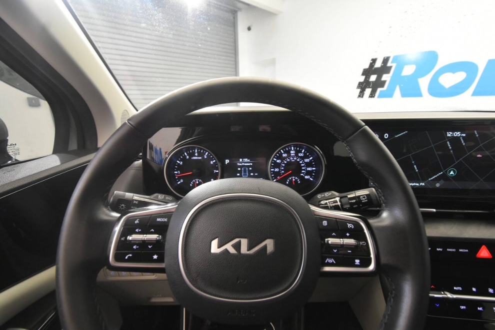 2024 Kia Carnival EX 4dr Mini Van, Silver, Mileage: 85,951 - photo 25