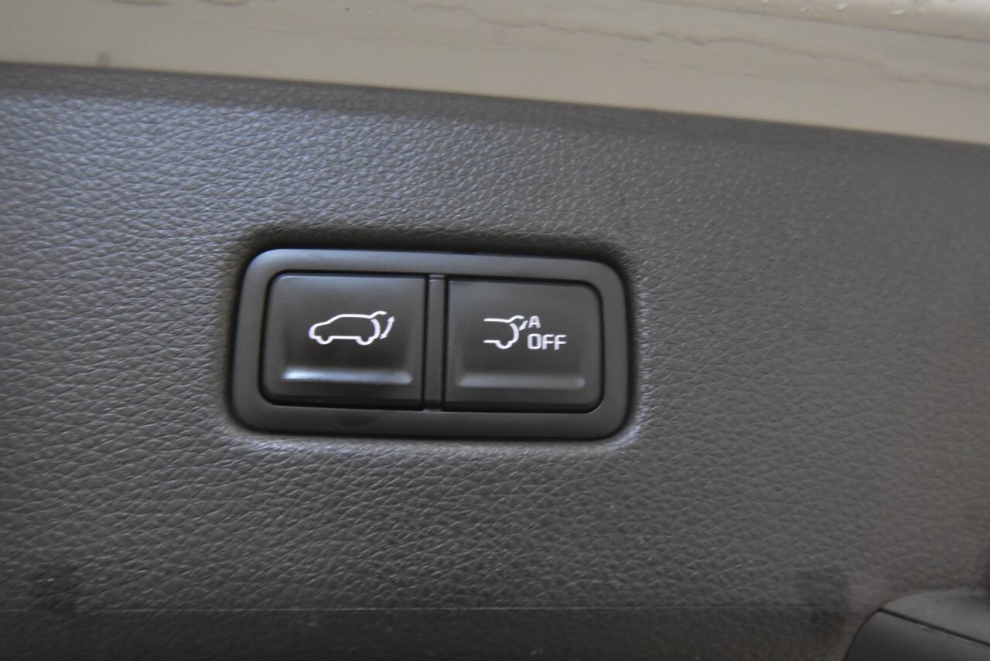 2024 Kia Carnival EX 4dr Mini Van, Silver, Mileage: 85,951 - photo 33