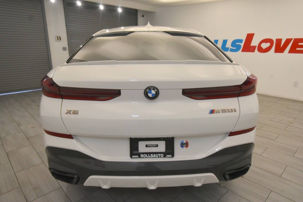2021 BMW X6 M50i AWD 4dr Sports Activity Coupe, Blanco, Mileage: 29,984 - photo 3