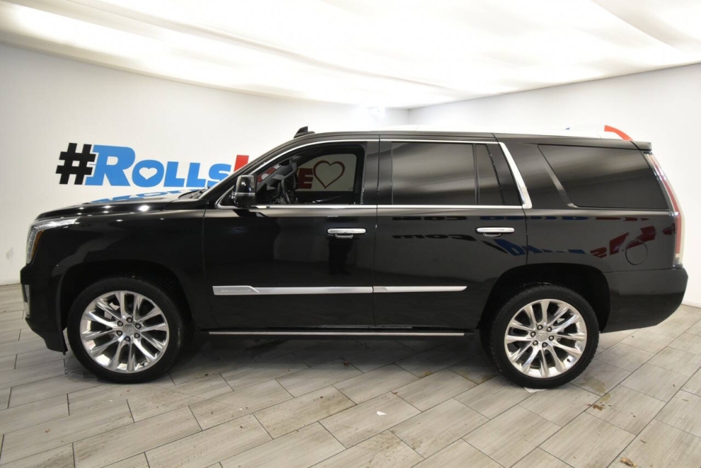 2020 Cadillac Escalade Premium Luxury 4x4 4dr SUV, Black, Mileage: 48,089 - photo 1