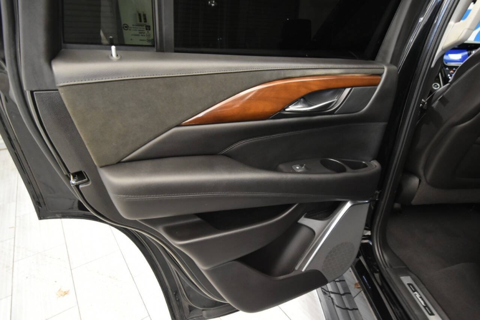 2020 Cadillac Escalade Premium Luxury 4x4 4dr SUV, Black, Mileage: 48,089 - photo 14