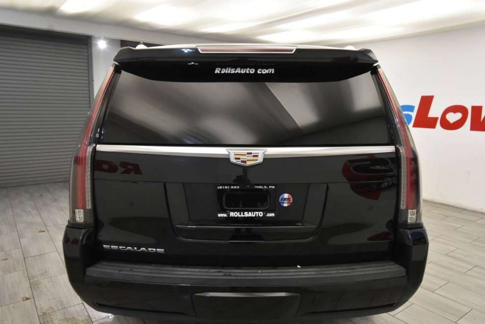 2020 Cadillac Escalade Premium Luxury 4x4 4dr SUV, Black, Mileage: 48,089 - photo 3