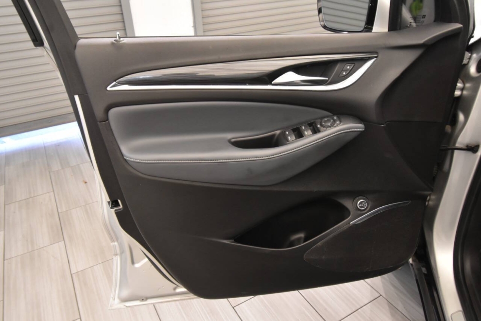 2022 Buick Enclave Essence 4x4 4dr Crossover, Silver, Mileage: 41,133 - photo 13