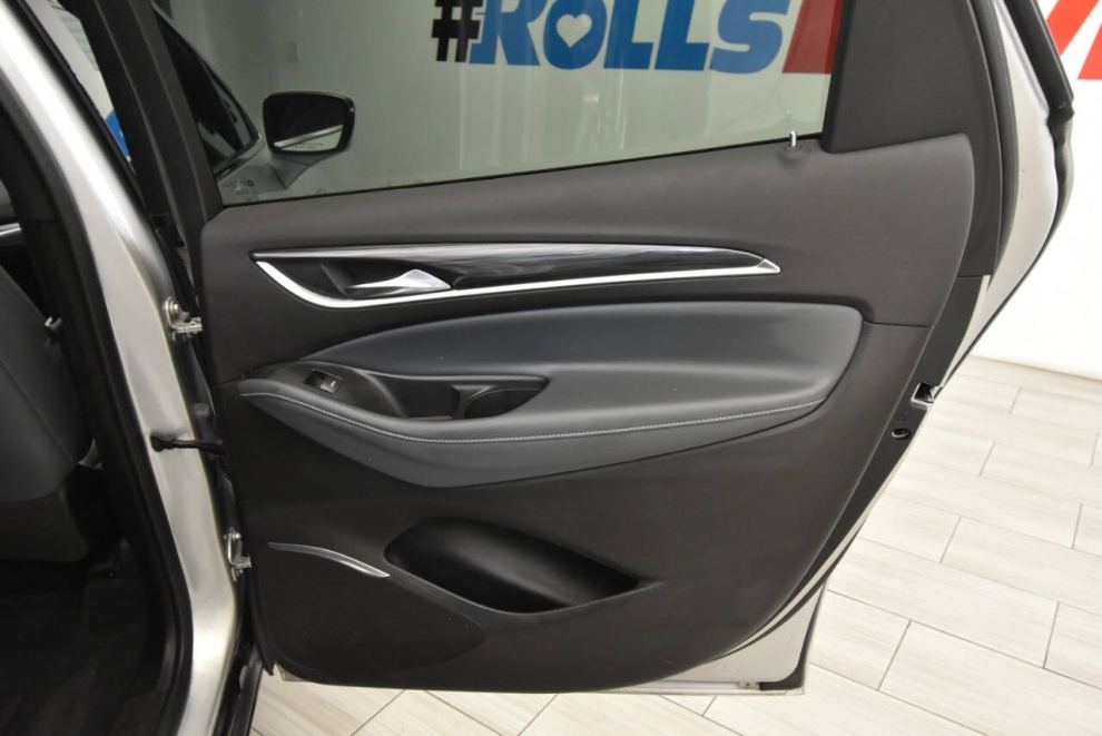 2022 Buick Enclave Essence 4x4 4dr Crossover, Silver, Mileage: 41,133 - photo 22