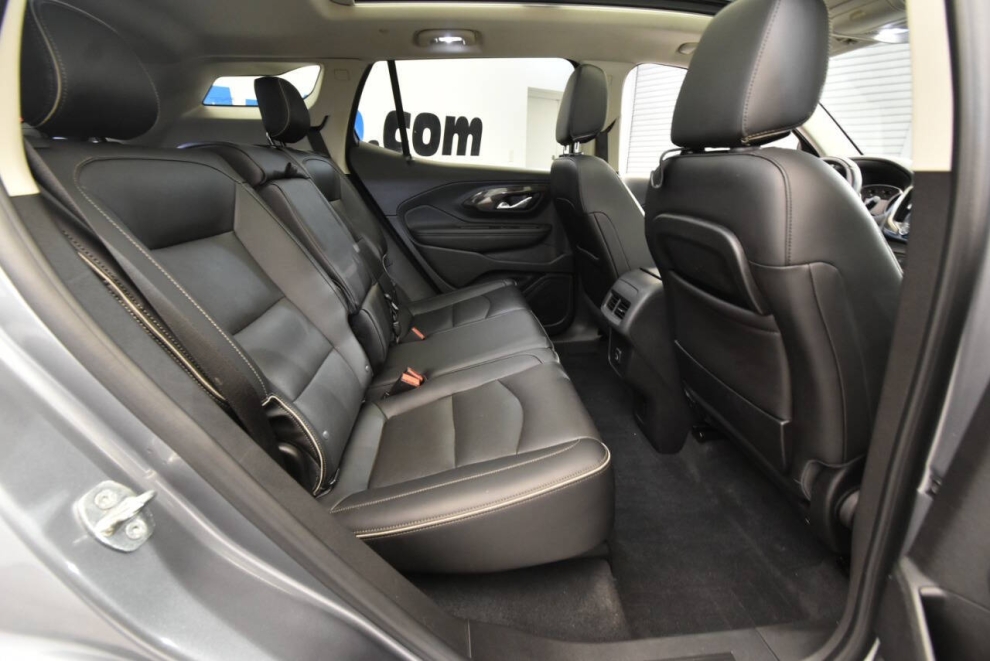2020 GMC Terrain Denali 4x4 4dr SUV, Gray, Mileage: 49,780 - photo 17