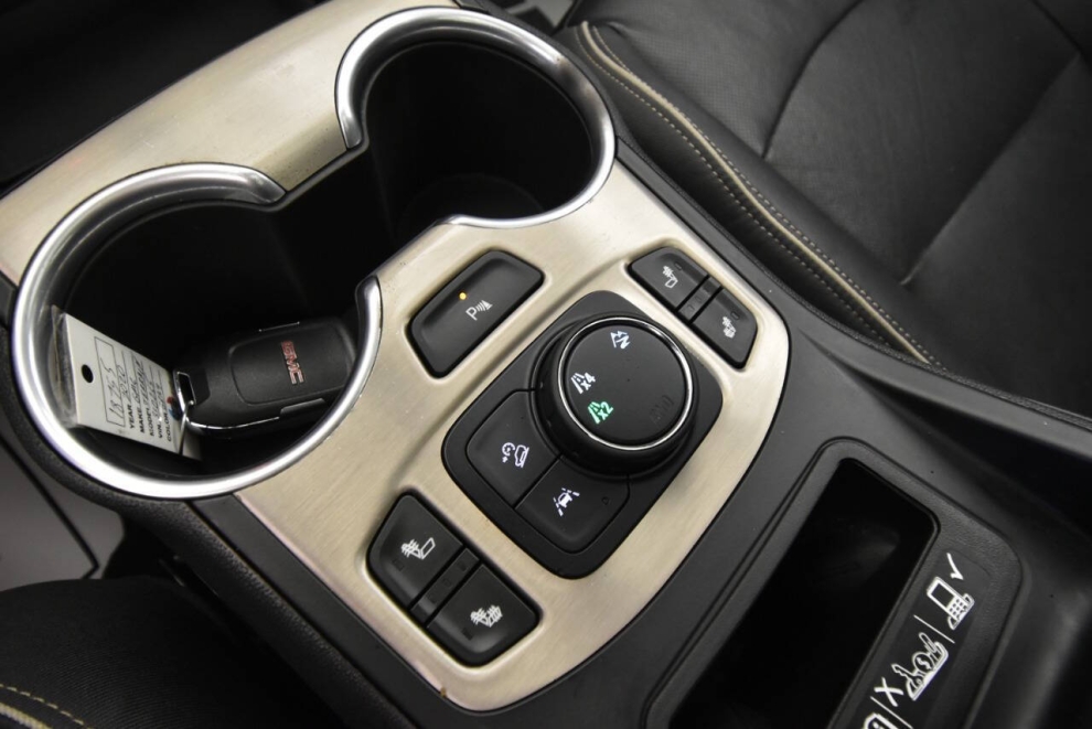 2020 GMC Terrain Denali 4x4 4dr SUV, Gray, Mileage: 49,780 - photo 21