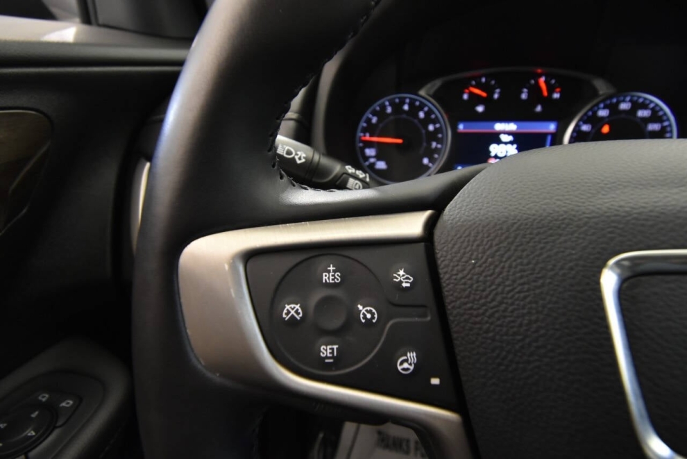 2020 GMC Terrain Denali 4x4 4dr SUV, Gray, Mileage: 49,780 - photo 27